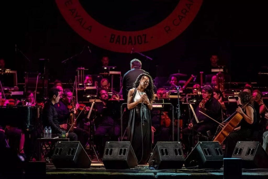 CONCHA BUIKA CONCHA BUIKA